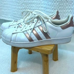 Adidas Shell Toe Superstar, women’s, size 10